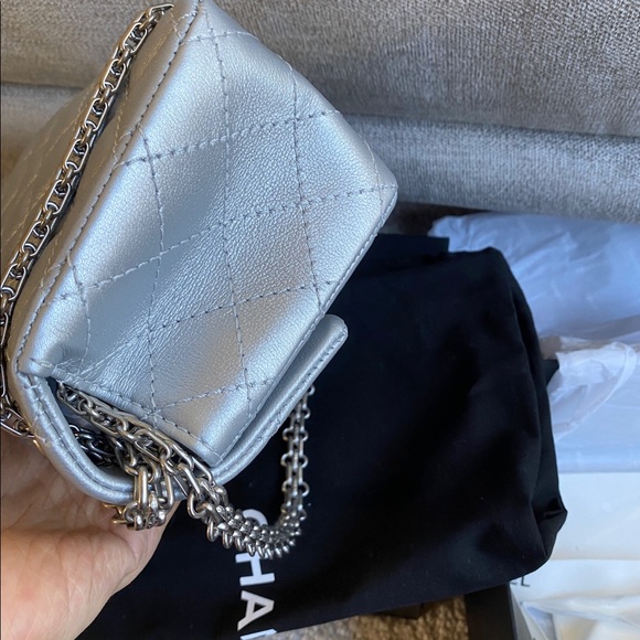 SOLD Chanel mini 2.55 in metallic leather - Picture 5 of 14